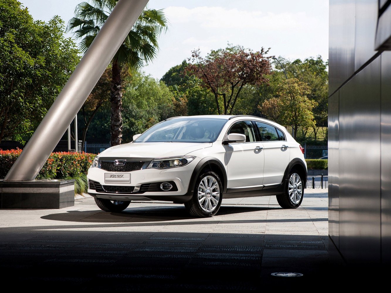 Qoros 3 2014 - 2016