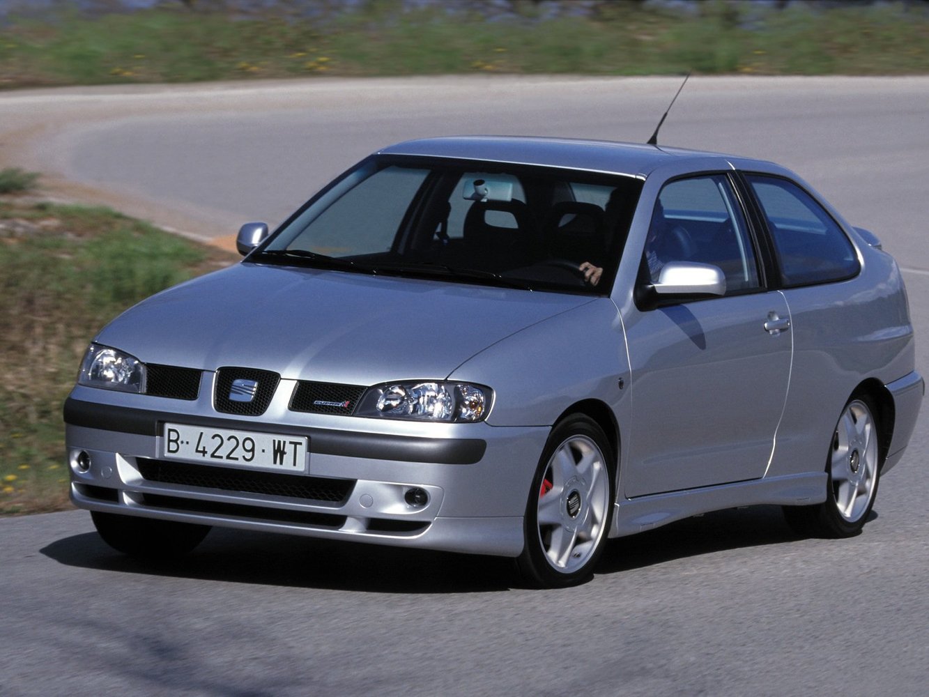 SEAT Cordoba 1999 - 2002