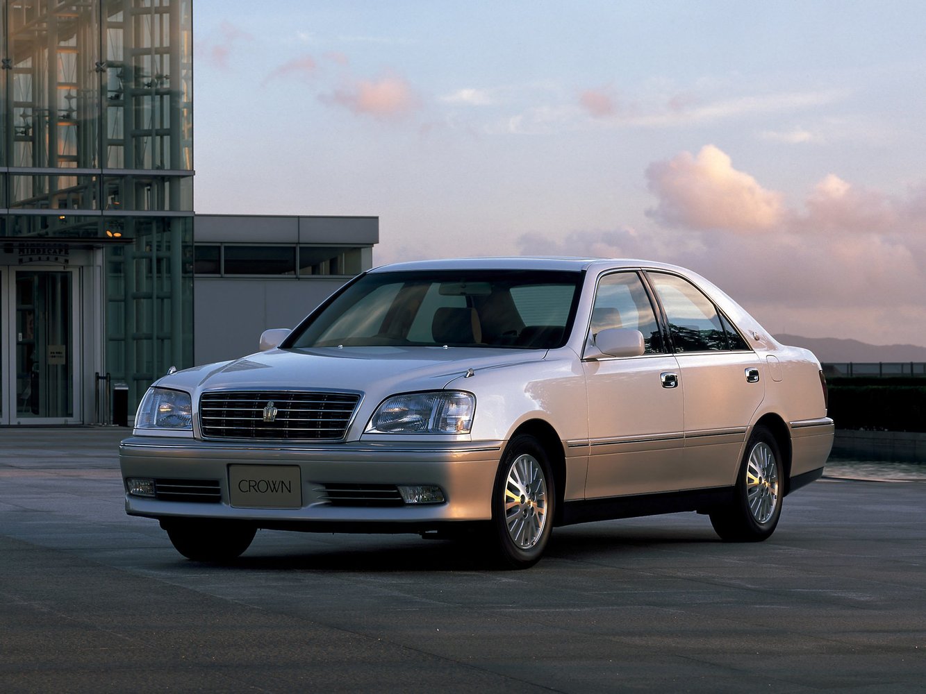 Toyota Crown 1999 - 2007