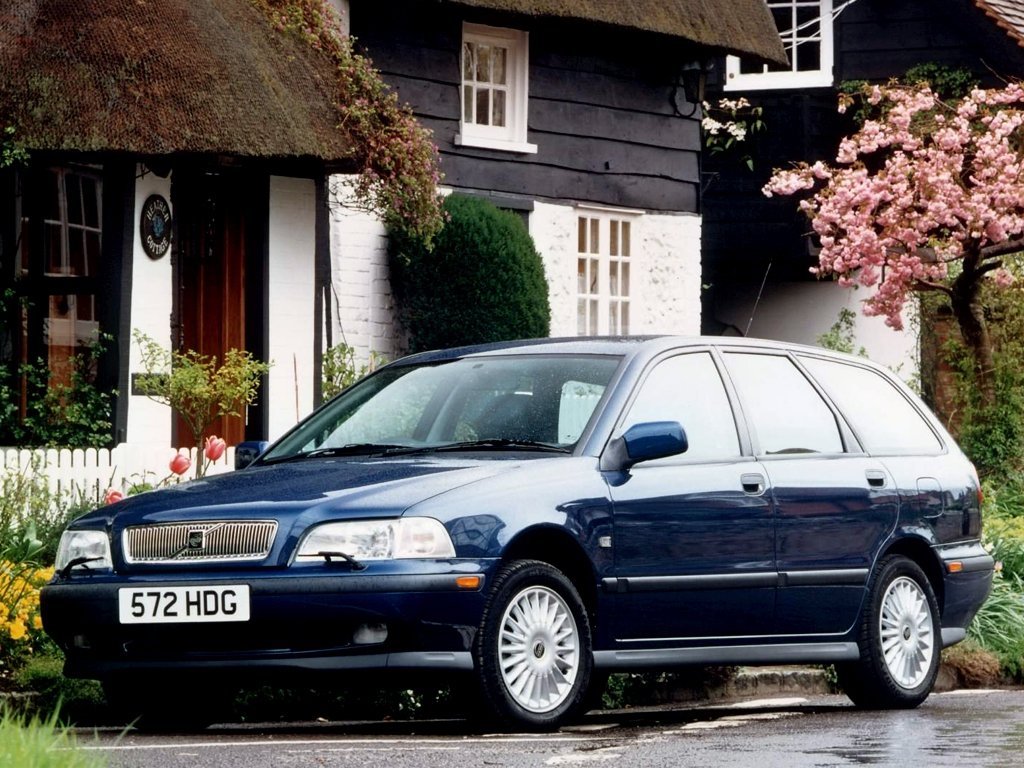 Volvo V40 1995 - 2000