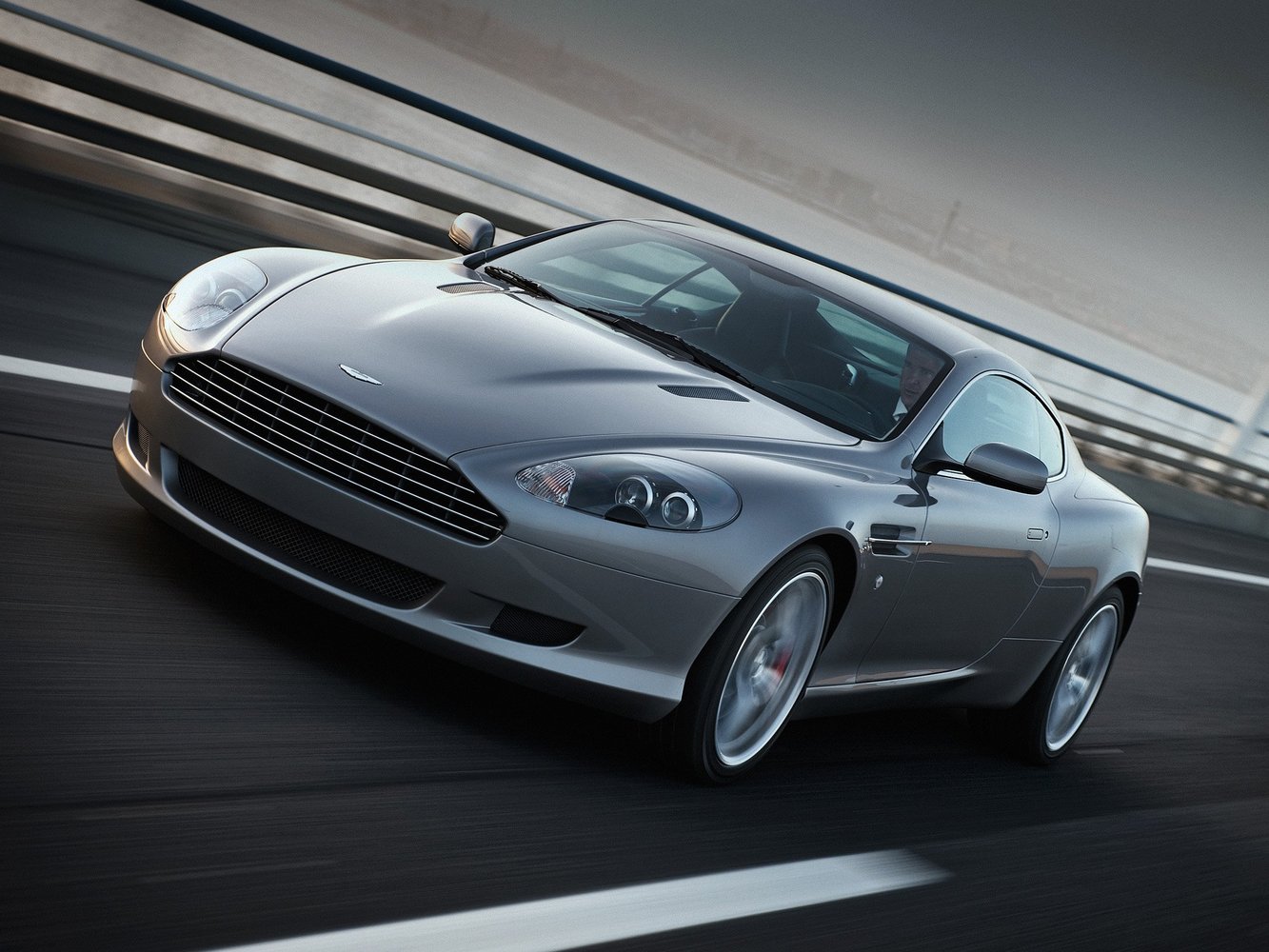db9