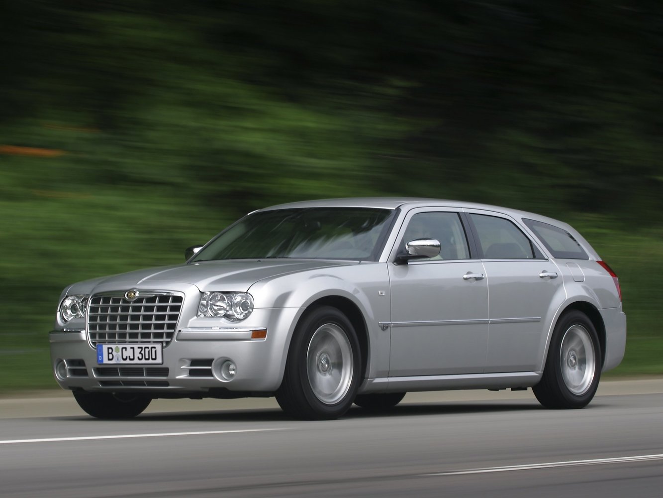 300c