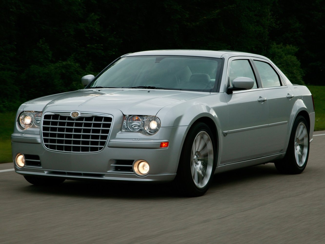 300_srt8
