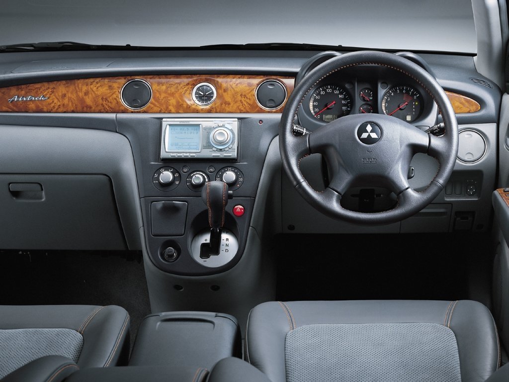 mitsubishi Mitsubishi Airtrek