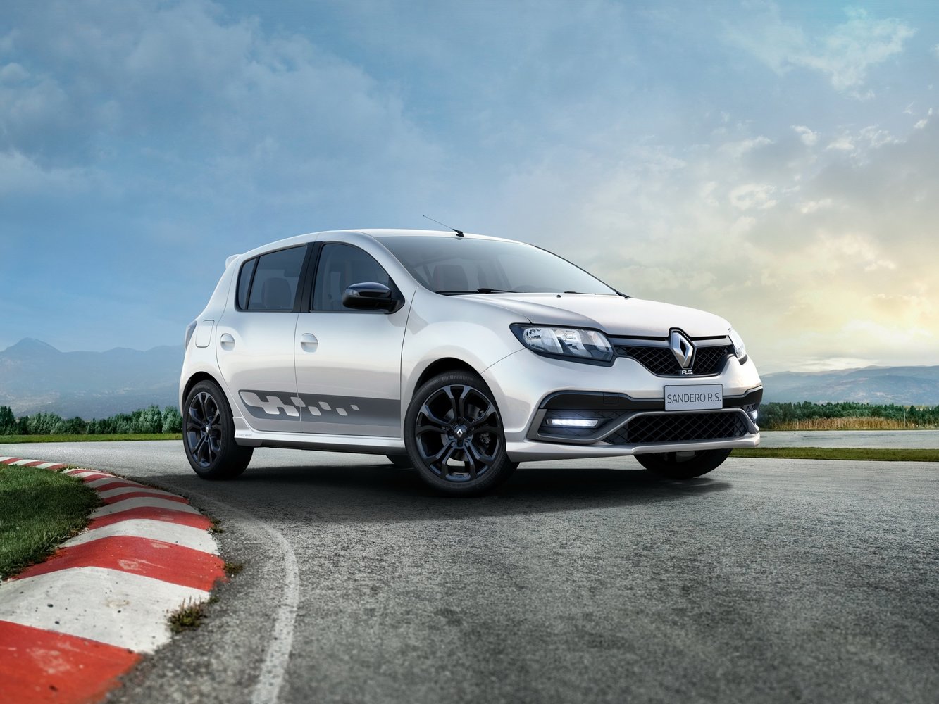 sandero_rs